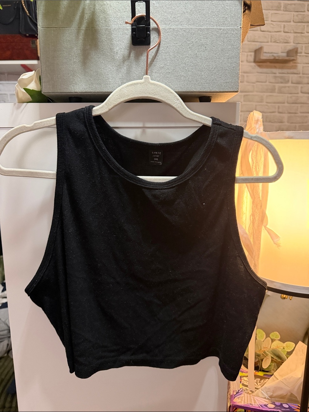 SHEIN Black Ribbed Cropped Tank